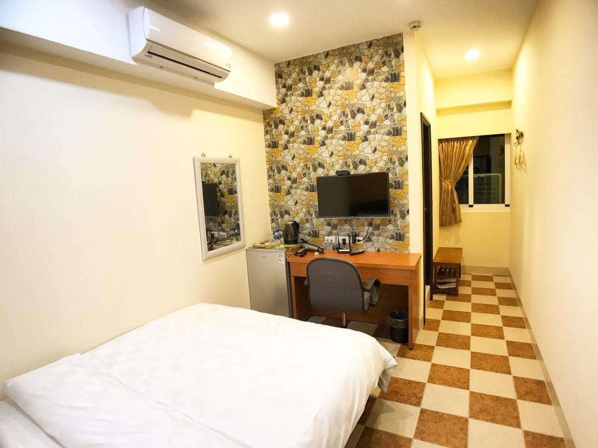J. Home Kao-siung Exteriér fotografie